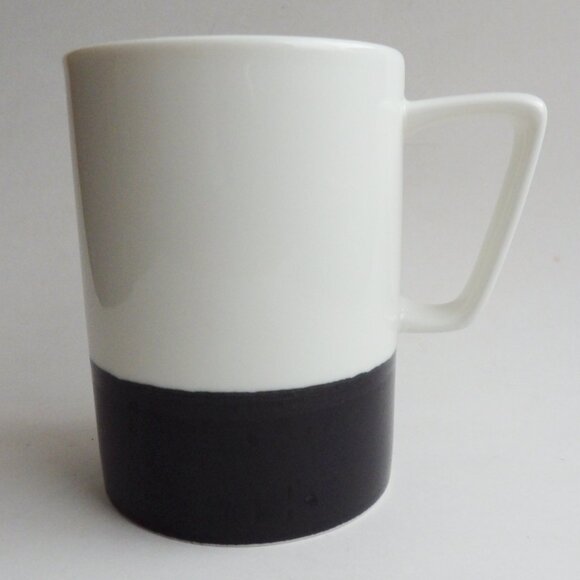 Starbucks 2013 Black & White Coffee Mug 16 oz. Glossy & Matte - Picture 7 of 7